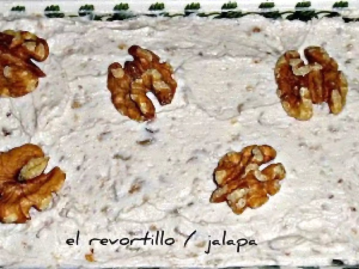 PATE DE QUESO Y NUECES