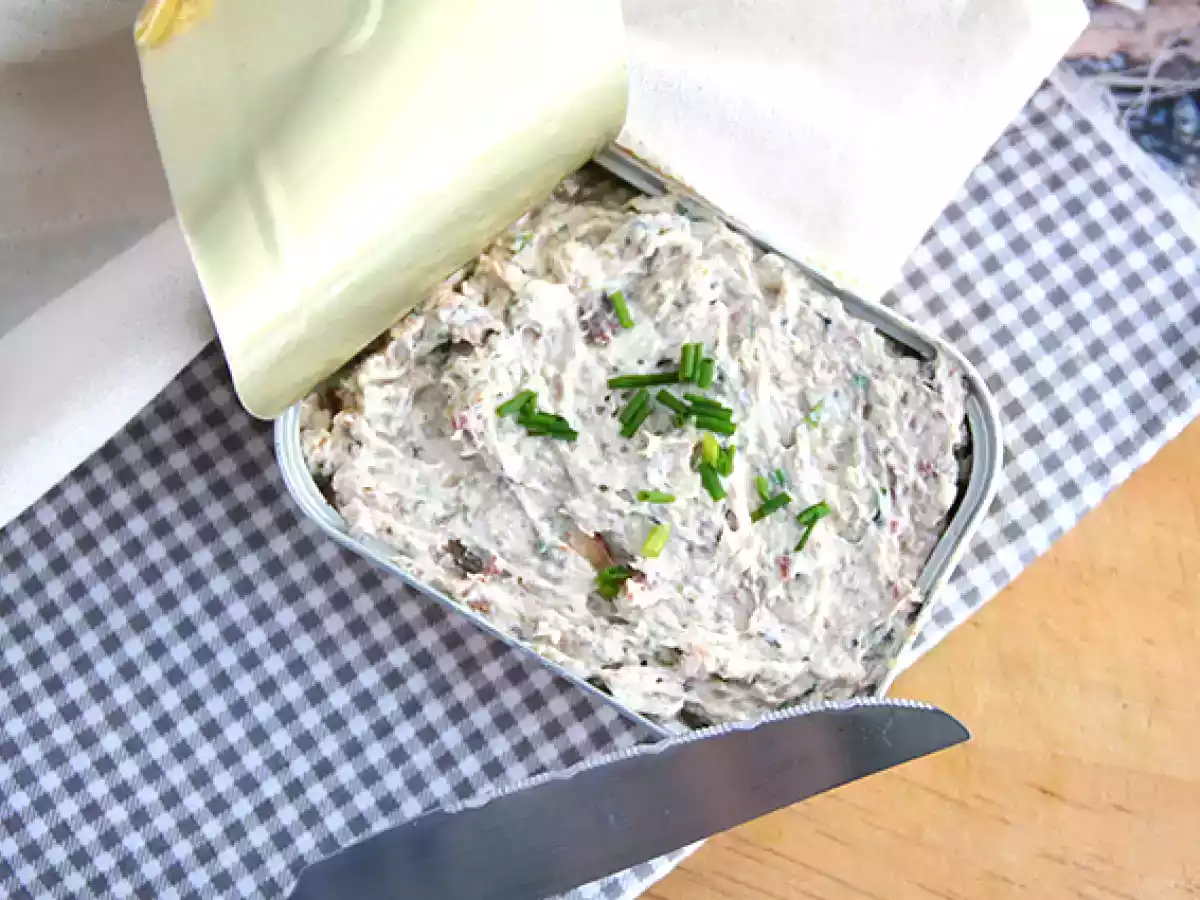 Paté de sardinas simple y rápido - foto 3