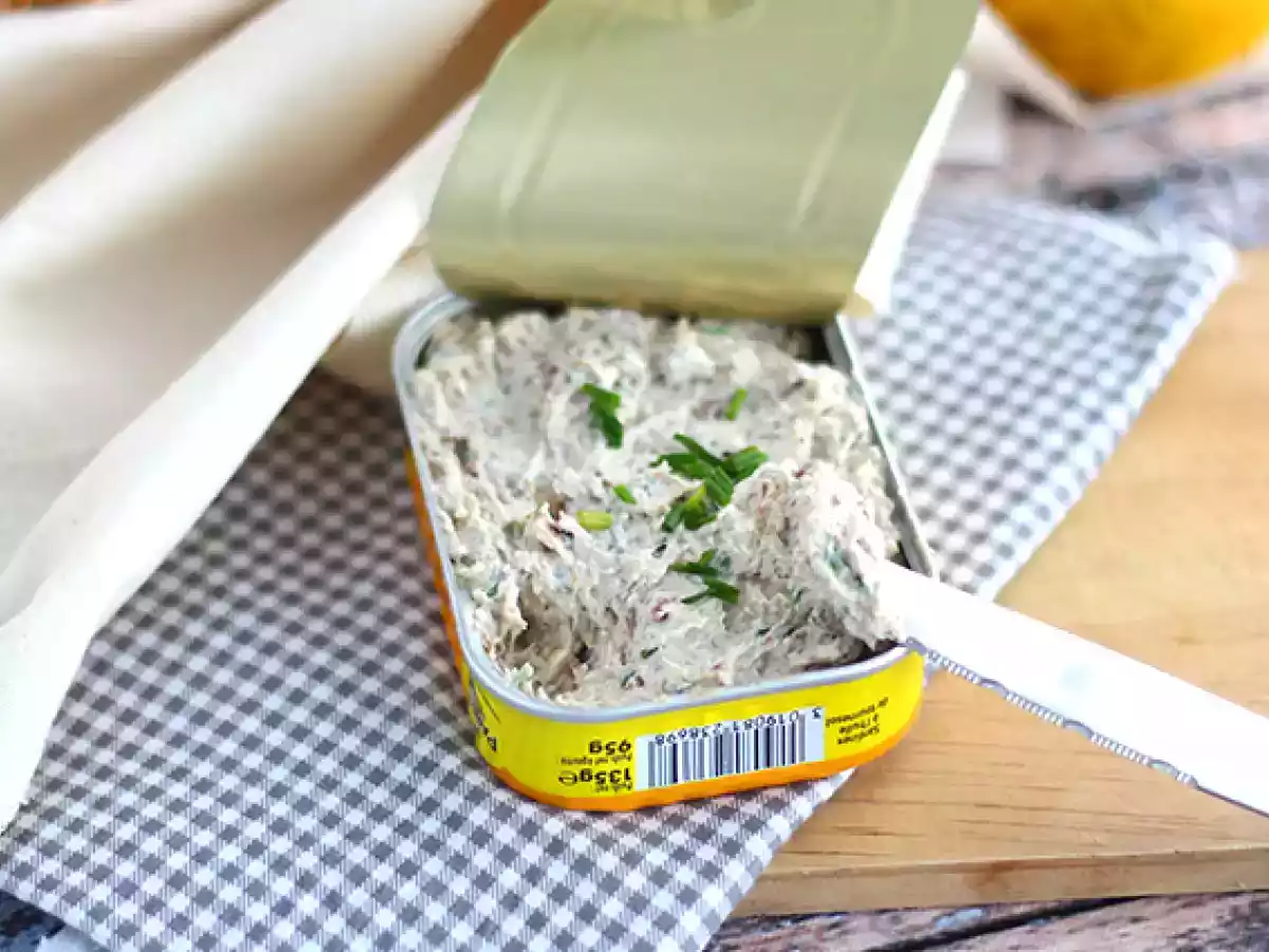 Paté de sardinas simple y rápido - foto 4