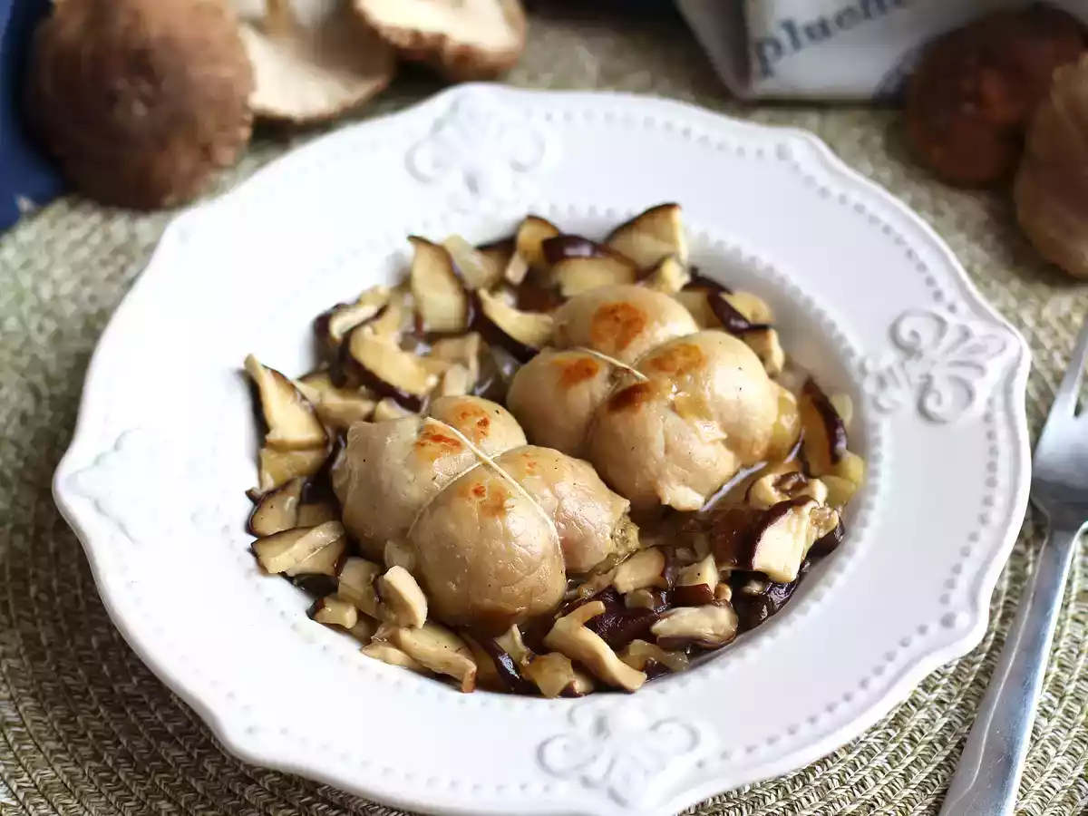 Paupiettes con setas. Paquetitos de carne de cerdo acompañados de champiñones - foto 4