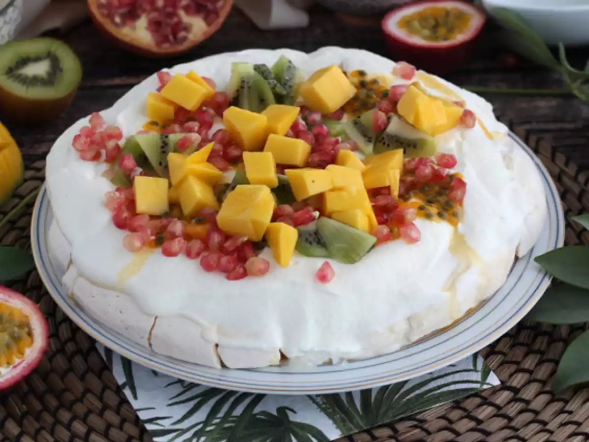 Pavlova de frutas tropicales - foto 3