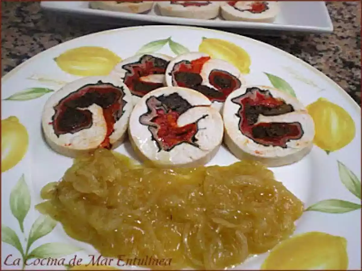 Pavo relleno con salsa de cebolla