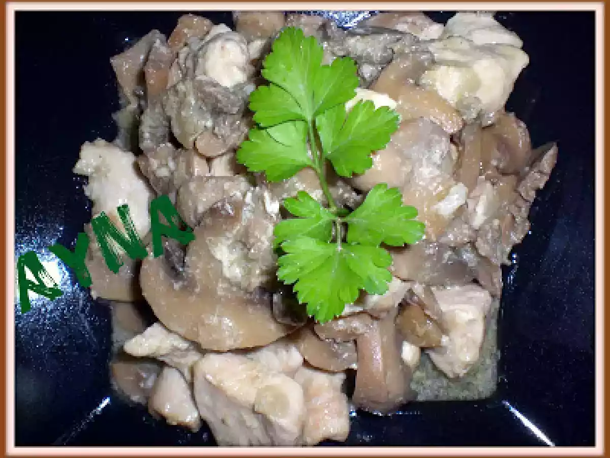 PECHUGA DE POLLO CON CHAMPIÑONES Y PIÑONES(FUSSIONCOOK)