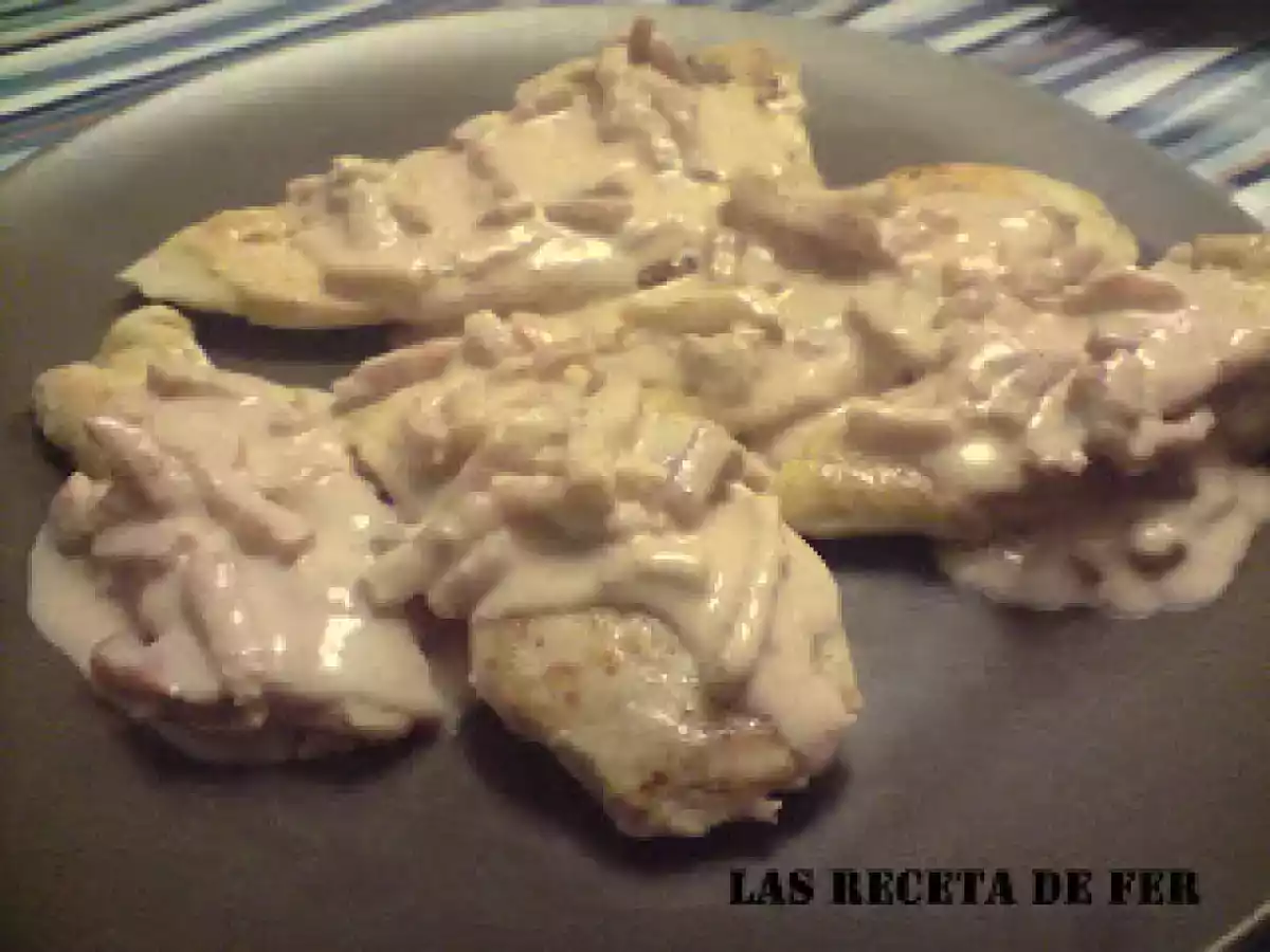 PECHUGA DE POLLO EN SALSA DE FOIE