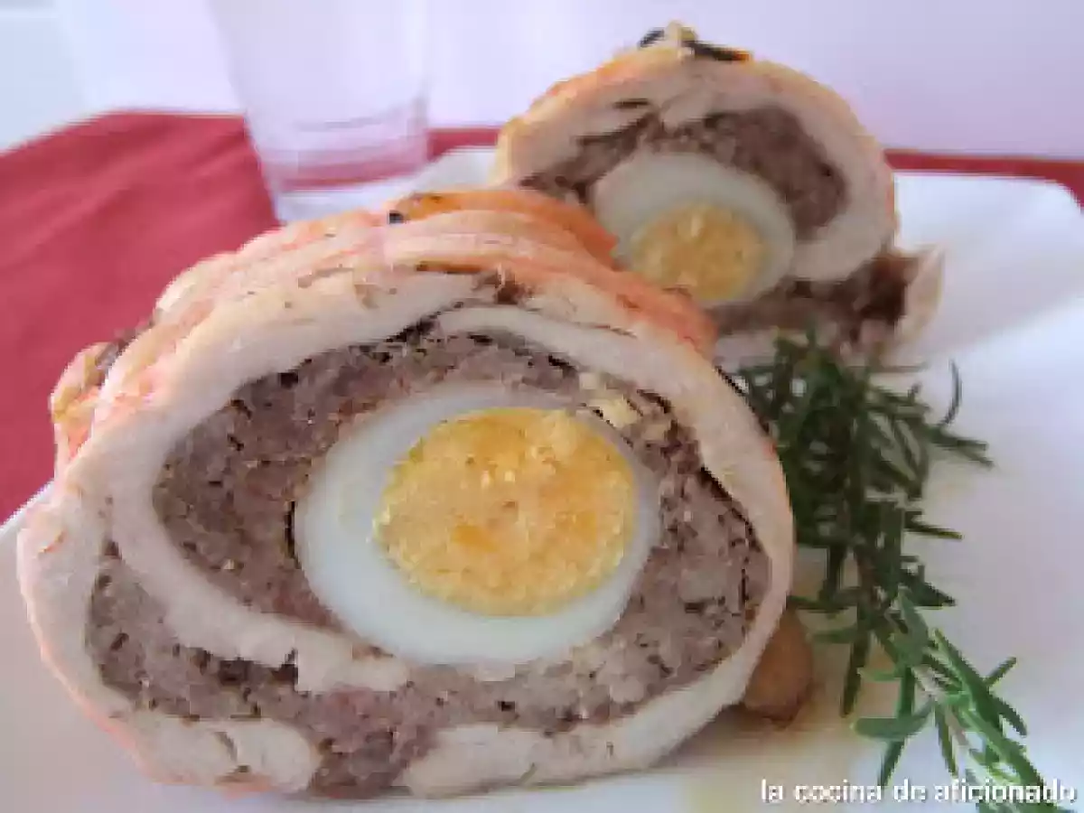 Pechuga rellena de carne picada y paté