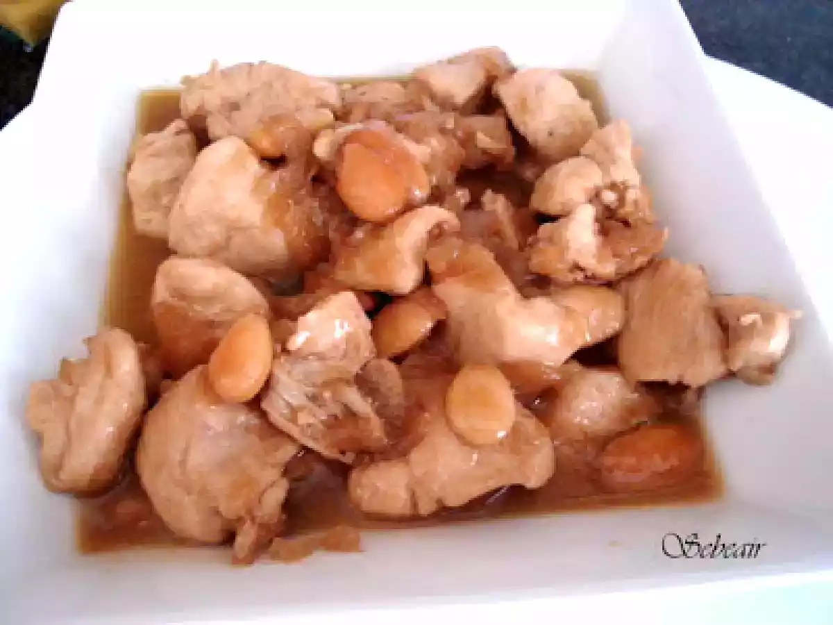 Pechugas de pollo con almendras y salsa de soja (Thermomix)