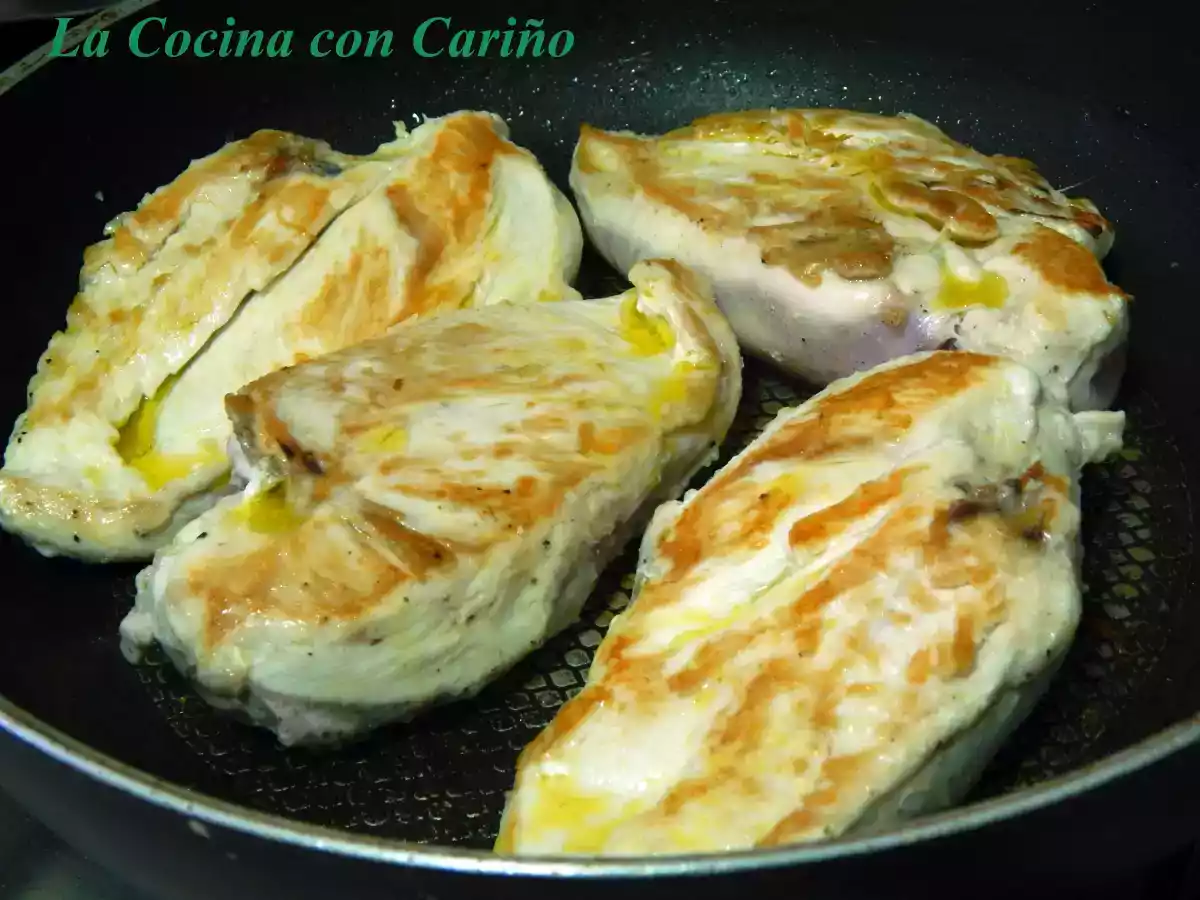 Pechugas de pollo con salsa de quesos y nueces - foto 3