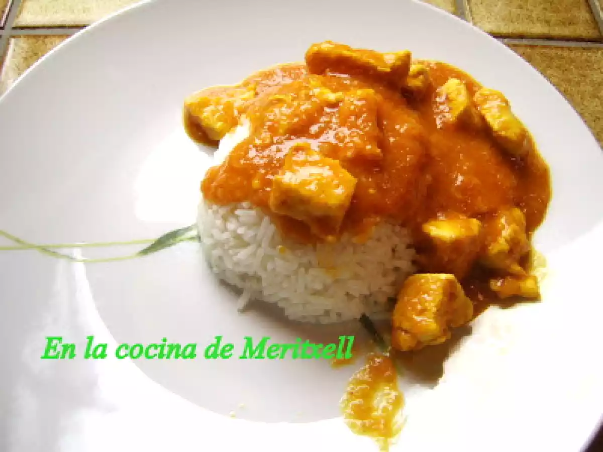 Pechugas de pollo en salsa de coco y curry