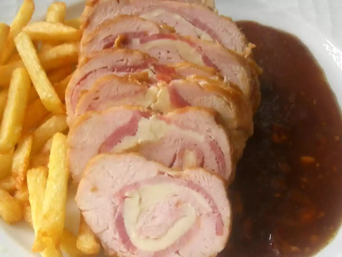 Pechugas de pollo rellenas con salsa de coca-cola