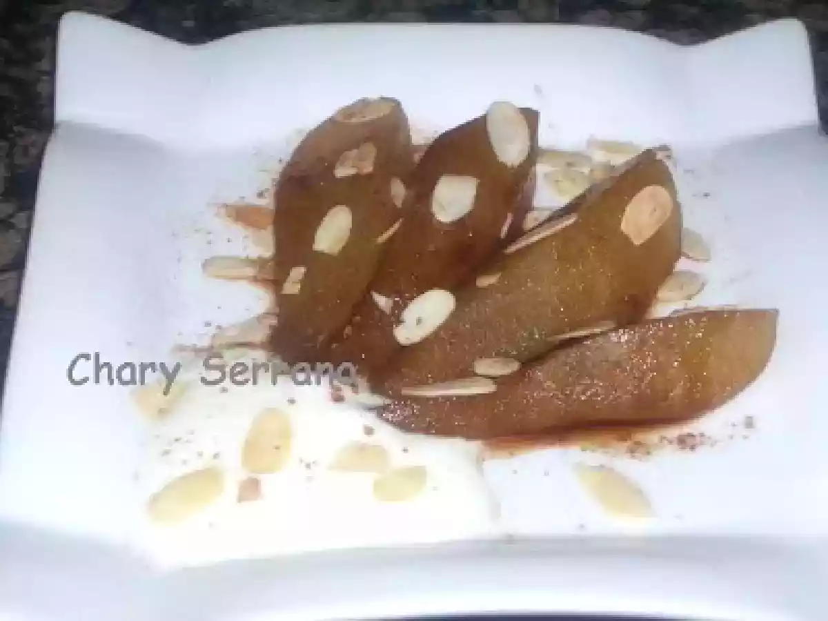 Peras al Pedro Ximenez con yogur