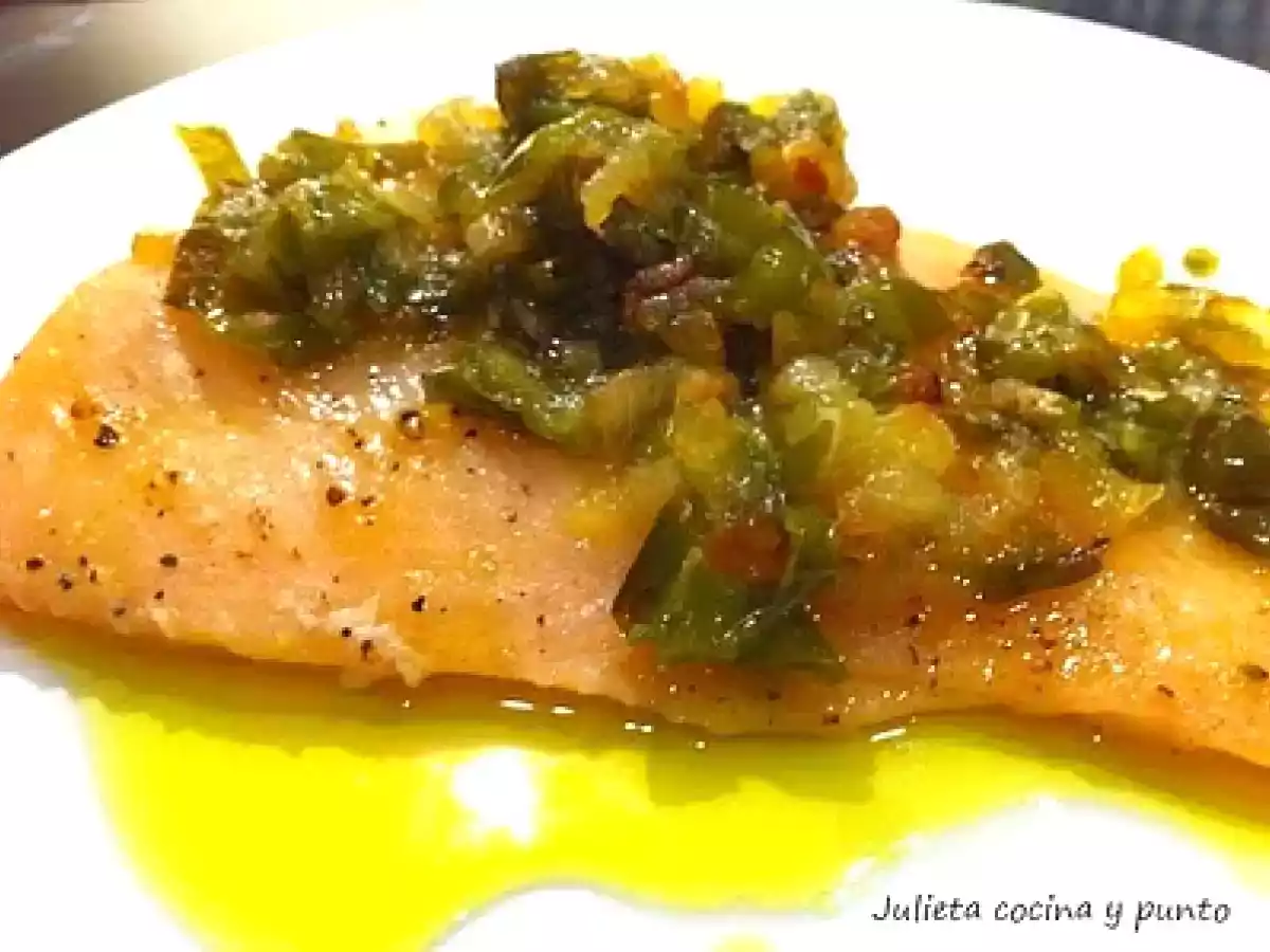 PERCA AL HORNO CON PIMIENTO FRITO - foto 2