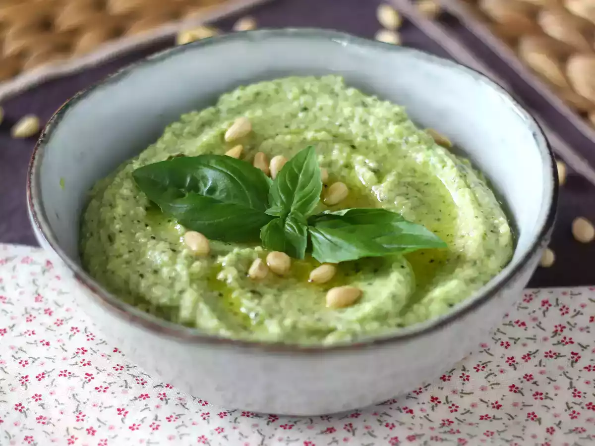 Pesto de calabacín, la salsa saludable que no necesita cocción - foto 4