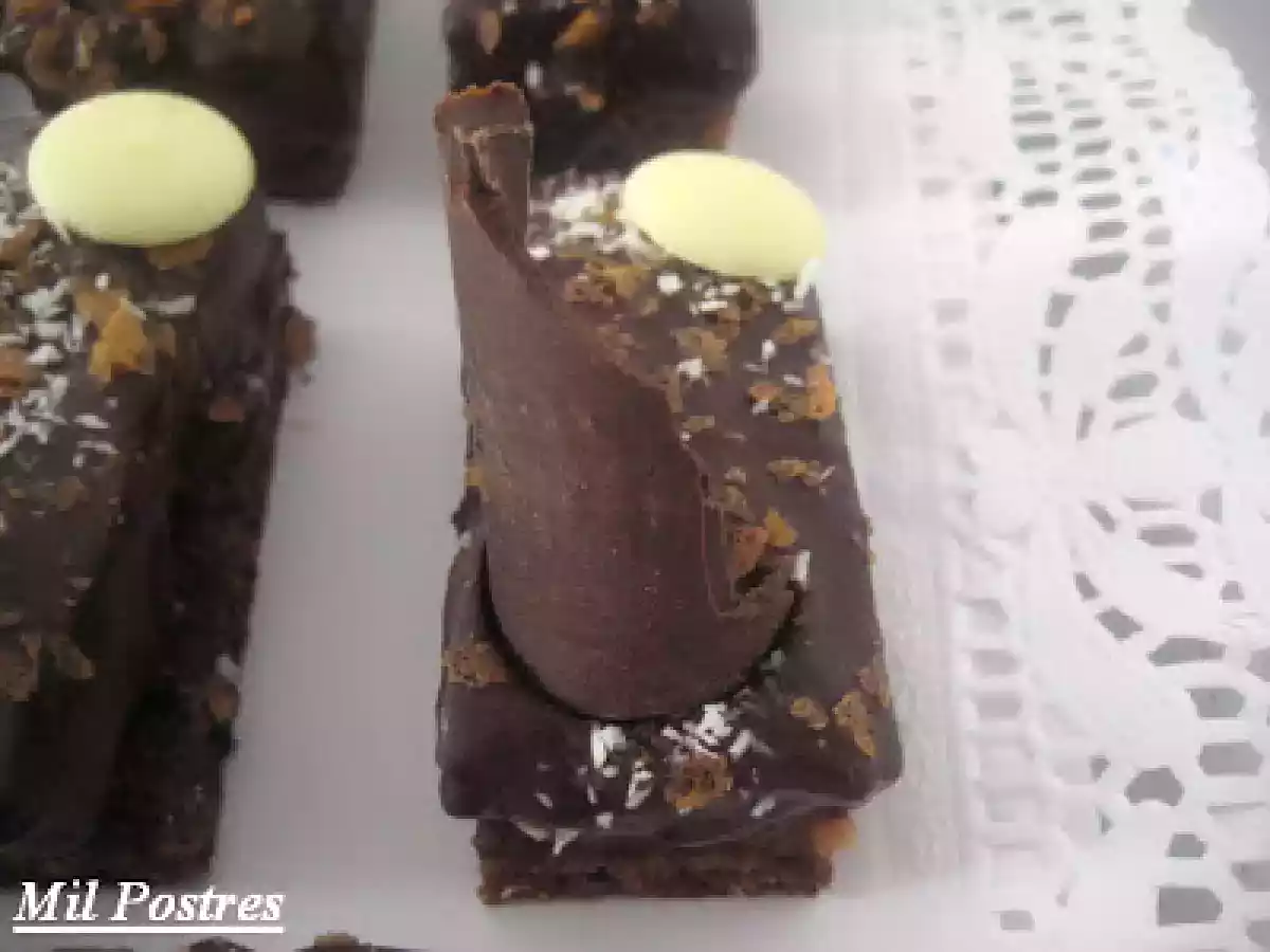 Petit fours de bizcocho de mantequilla dorada - foto 2