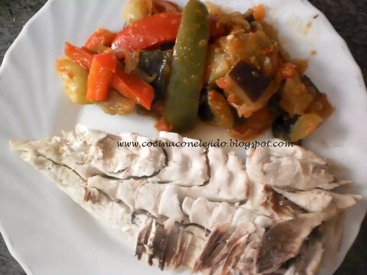 PEZ BALLESTA CON REVUELTO DE HORTALIZAS