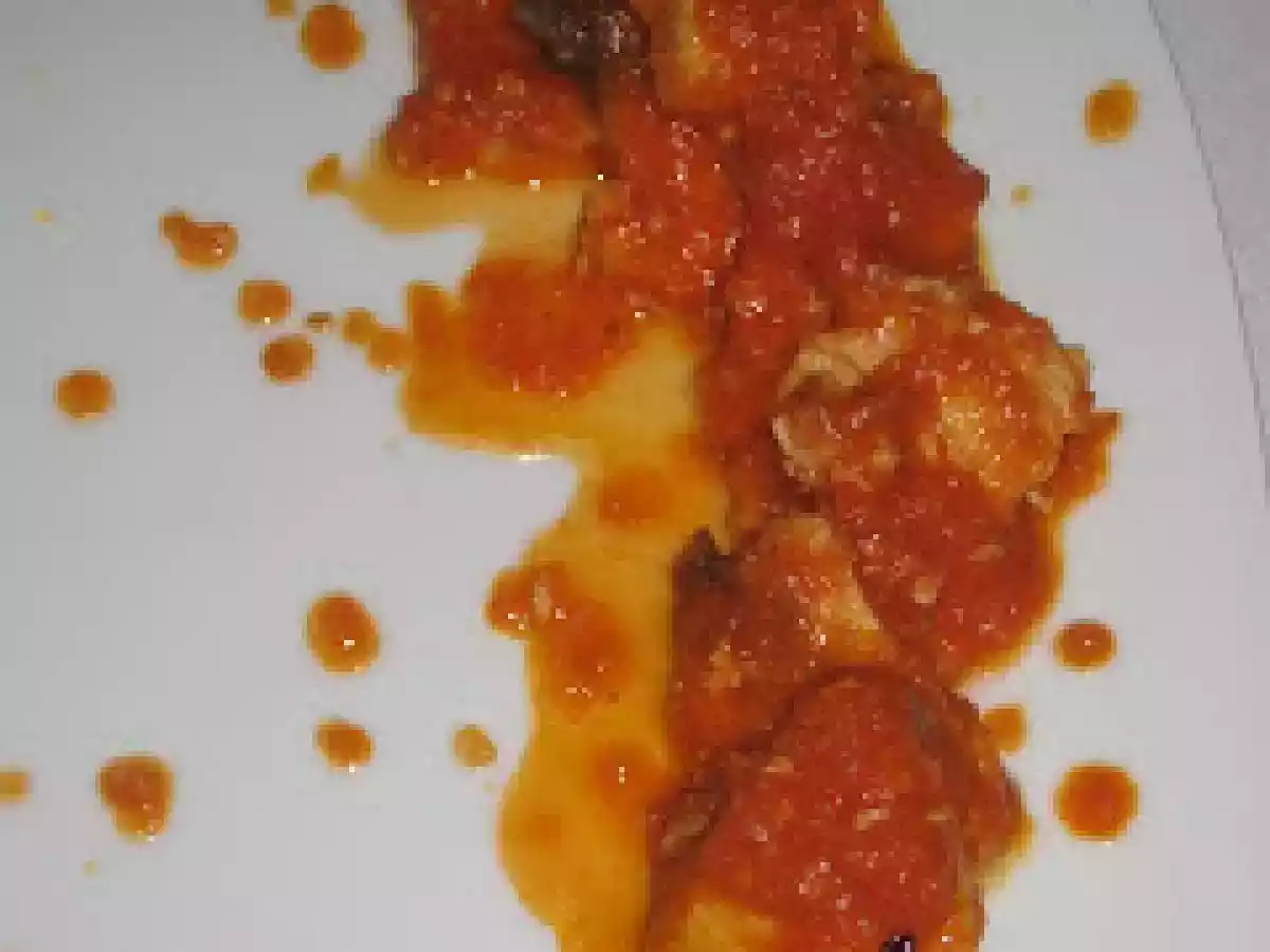 Pez espada con salsa de tomate casera - foto 2