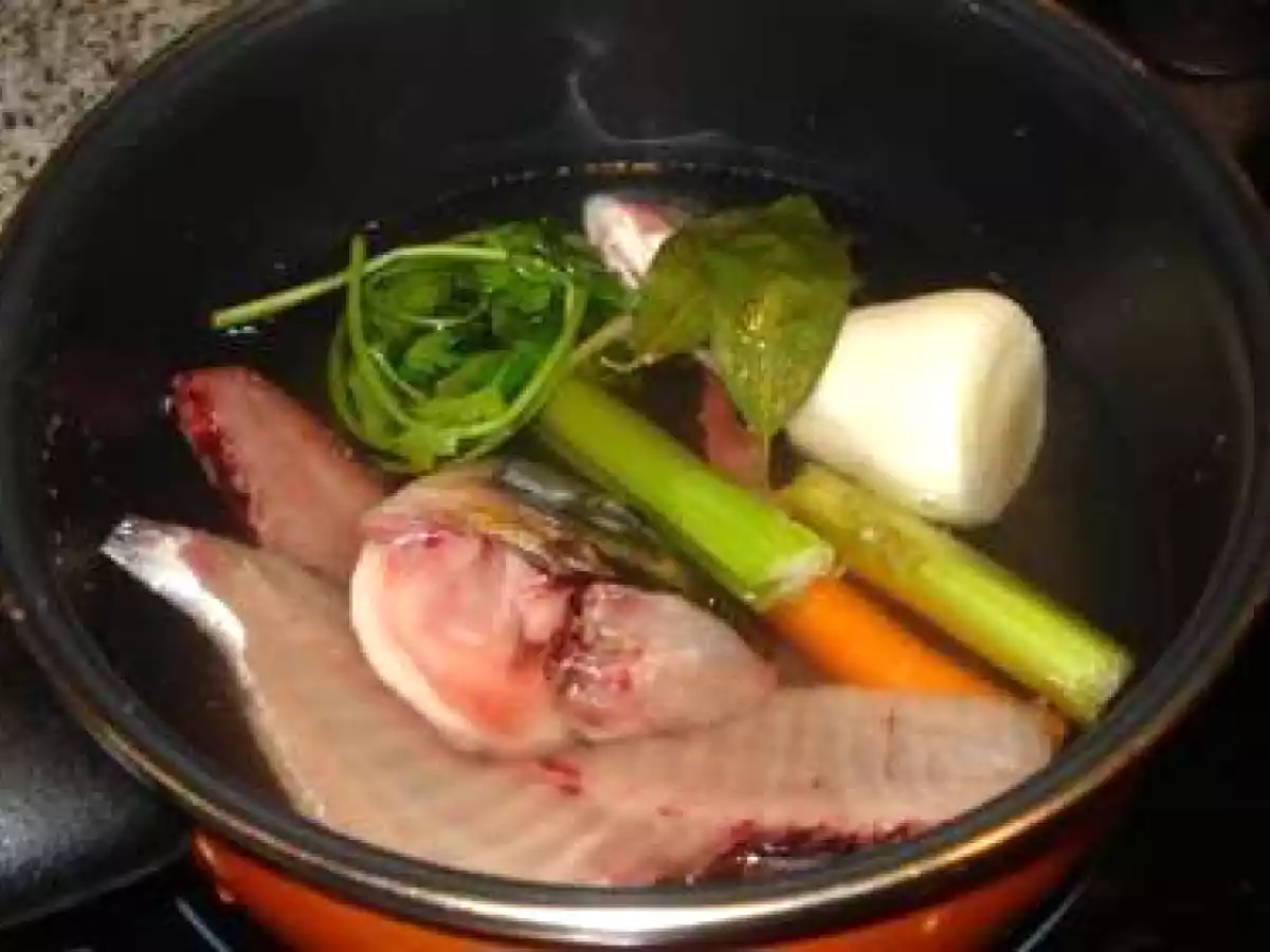 Pez espada con zumo de naranja - foto 3