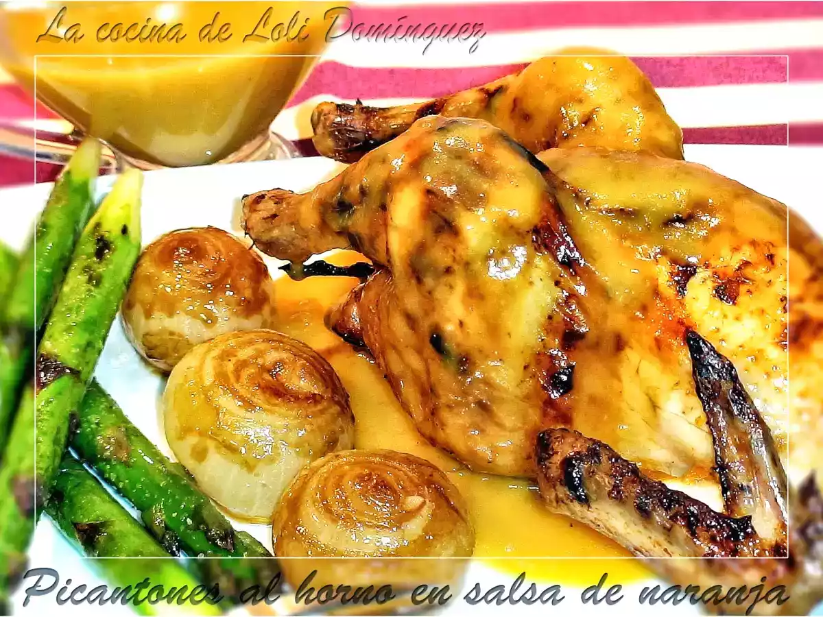 Picantones al horno en salsa de naranja con cebollas francesas