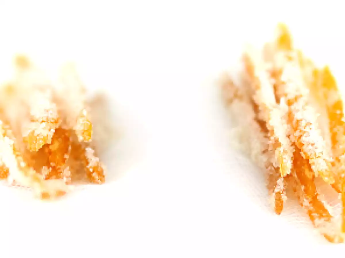 PIEL DE NARANJA CONFITADA.