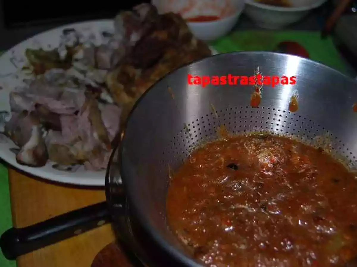 Pierna de cordero al horno con verduras - foto 2