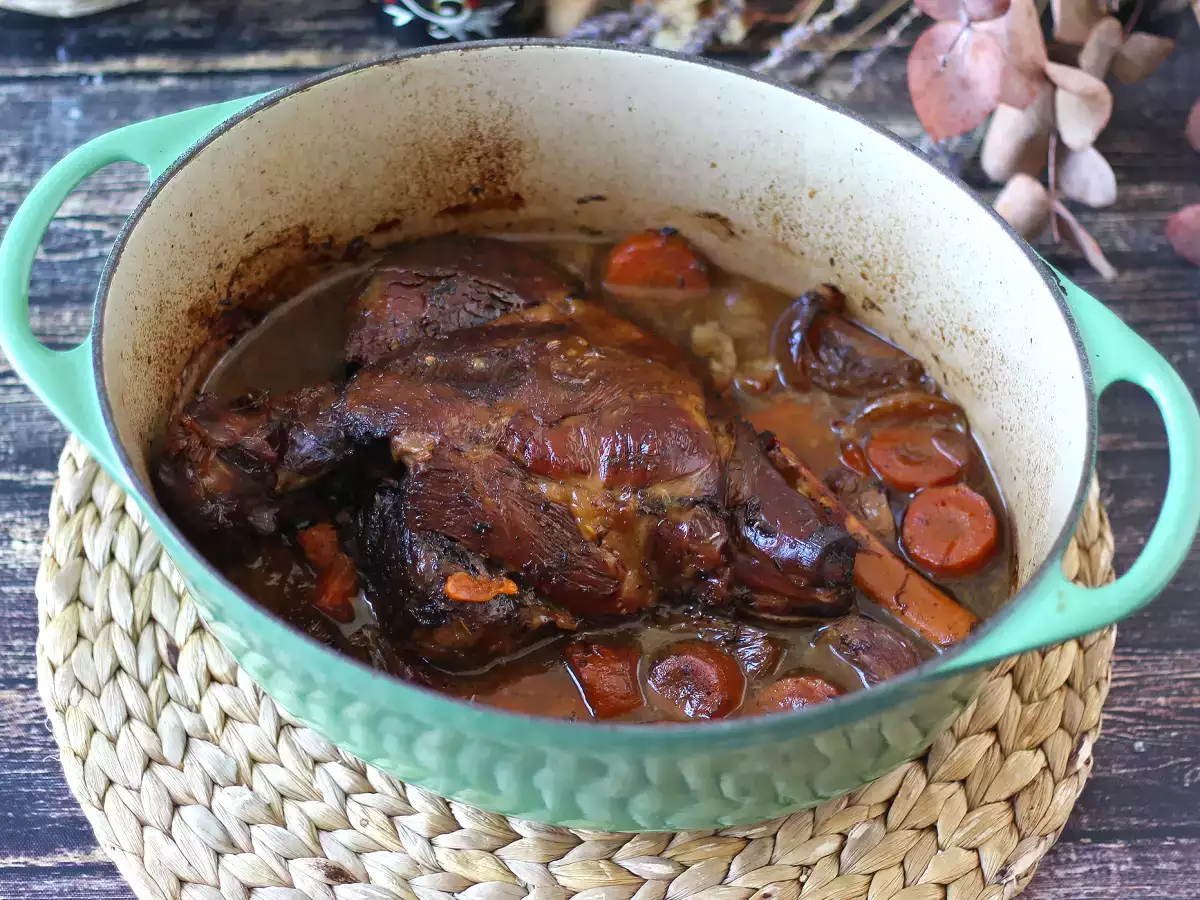 Pierna de cordero cocinada durante 7 horas: melosidad perfecta y un sabor inolvidable - foto 6