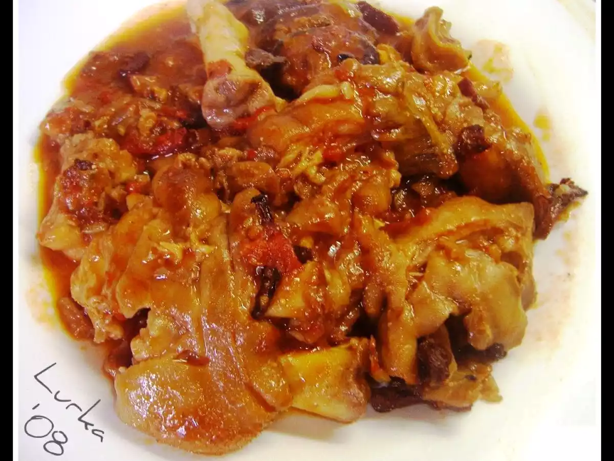 Pies ( O Manitas) de cerdo con setas