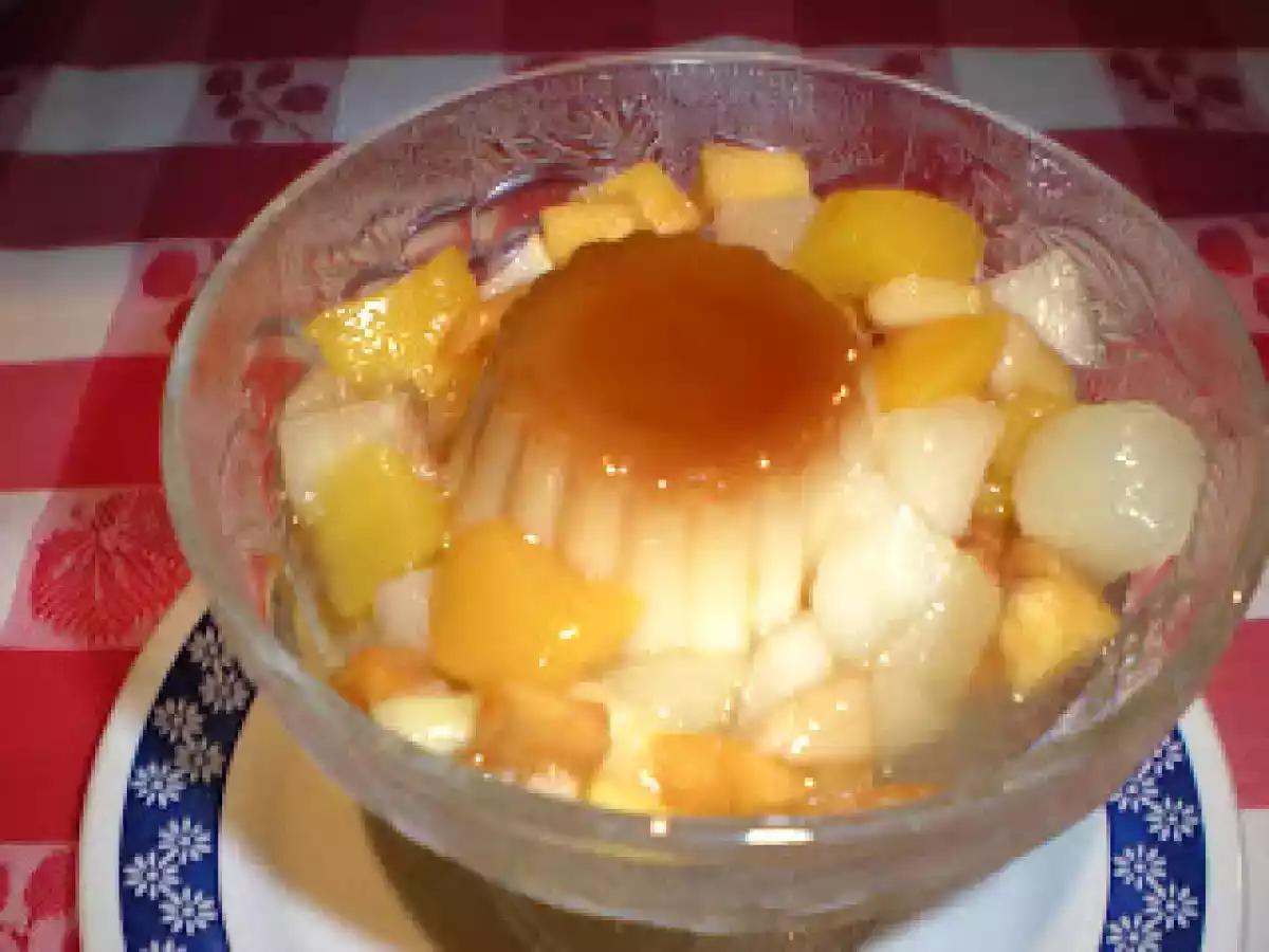 Pijama: flan casero, helado, nata montada y frutas en almíbar - foto 4