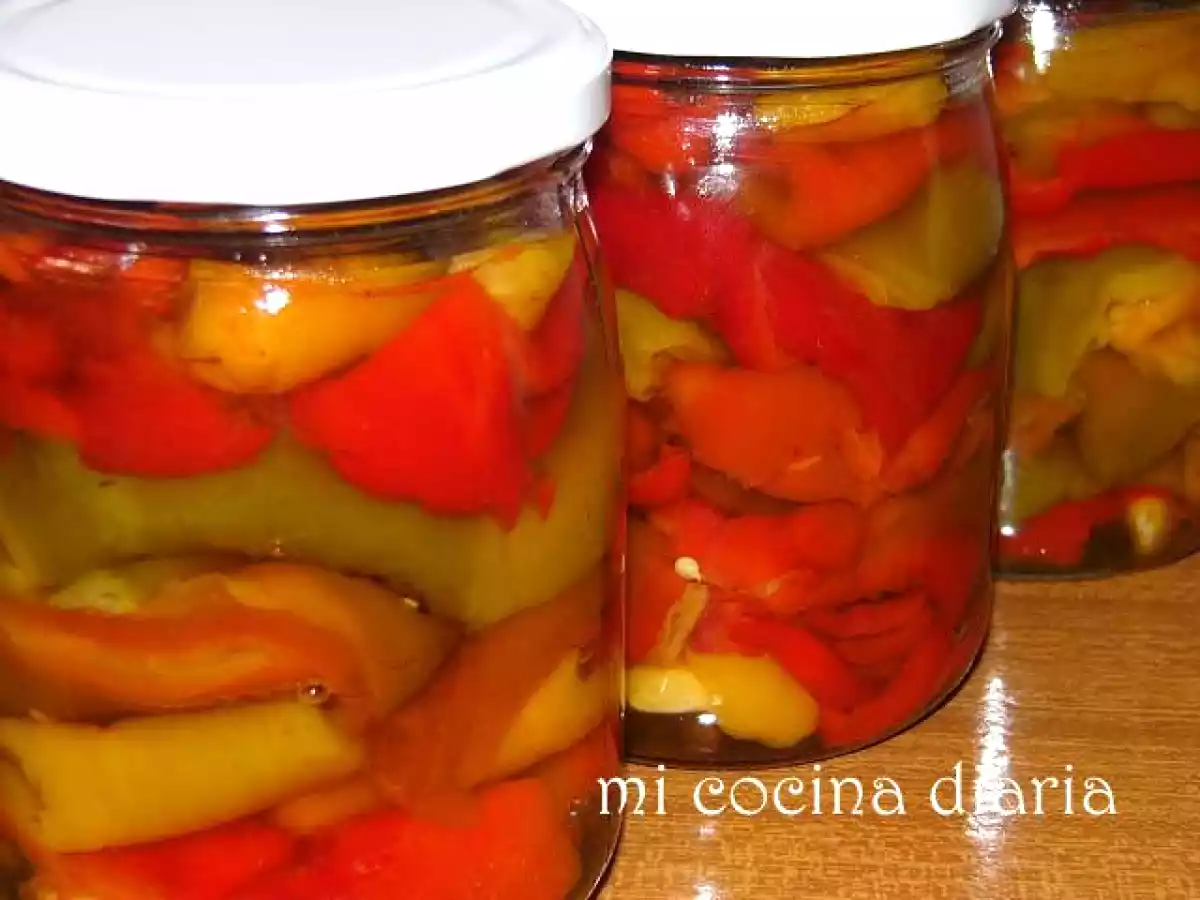 Pimientos asados en conserva