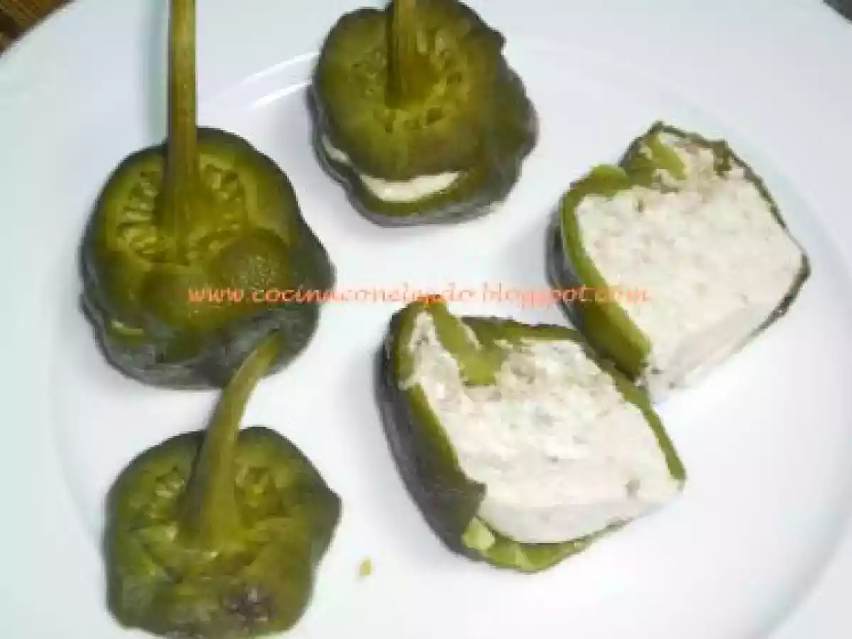 PIMIENTOS BABY (MINI) RELLENOS DE ATUN