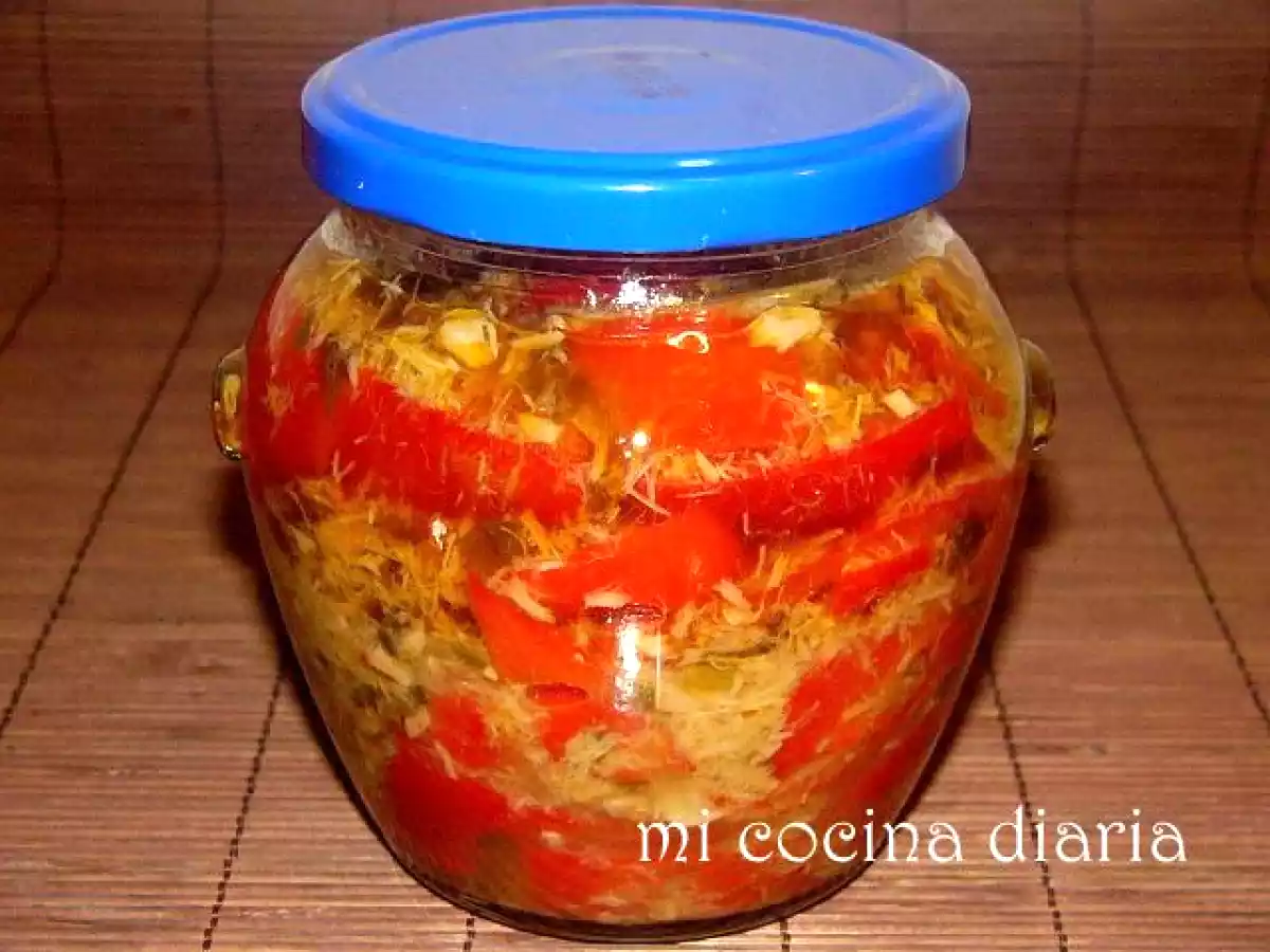 Pimientos con atún en escabeche