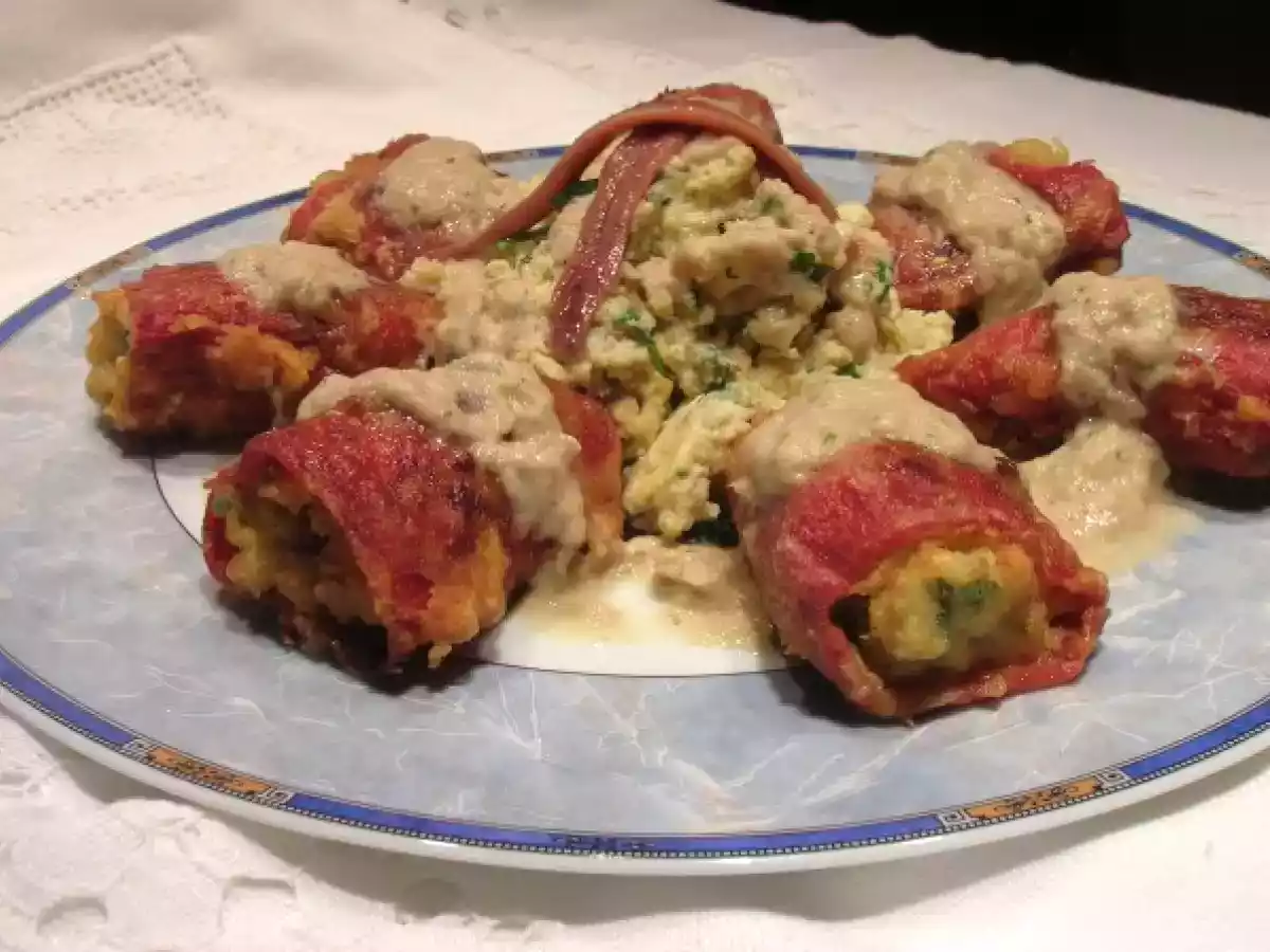 Pimientos del piquillo rellenos de Anchoas - foto 5