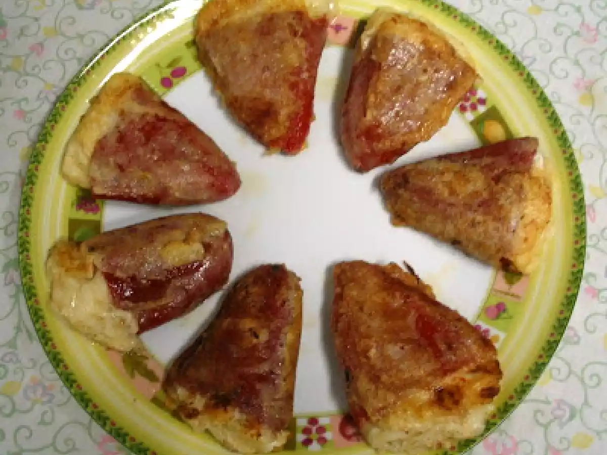 Pimientos del piquillo rellenos de bacalao.