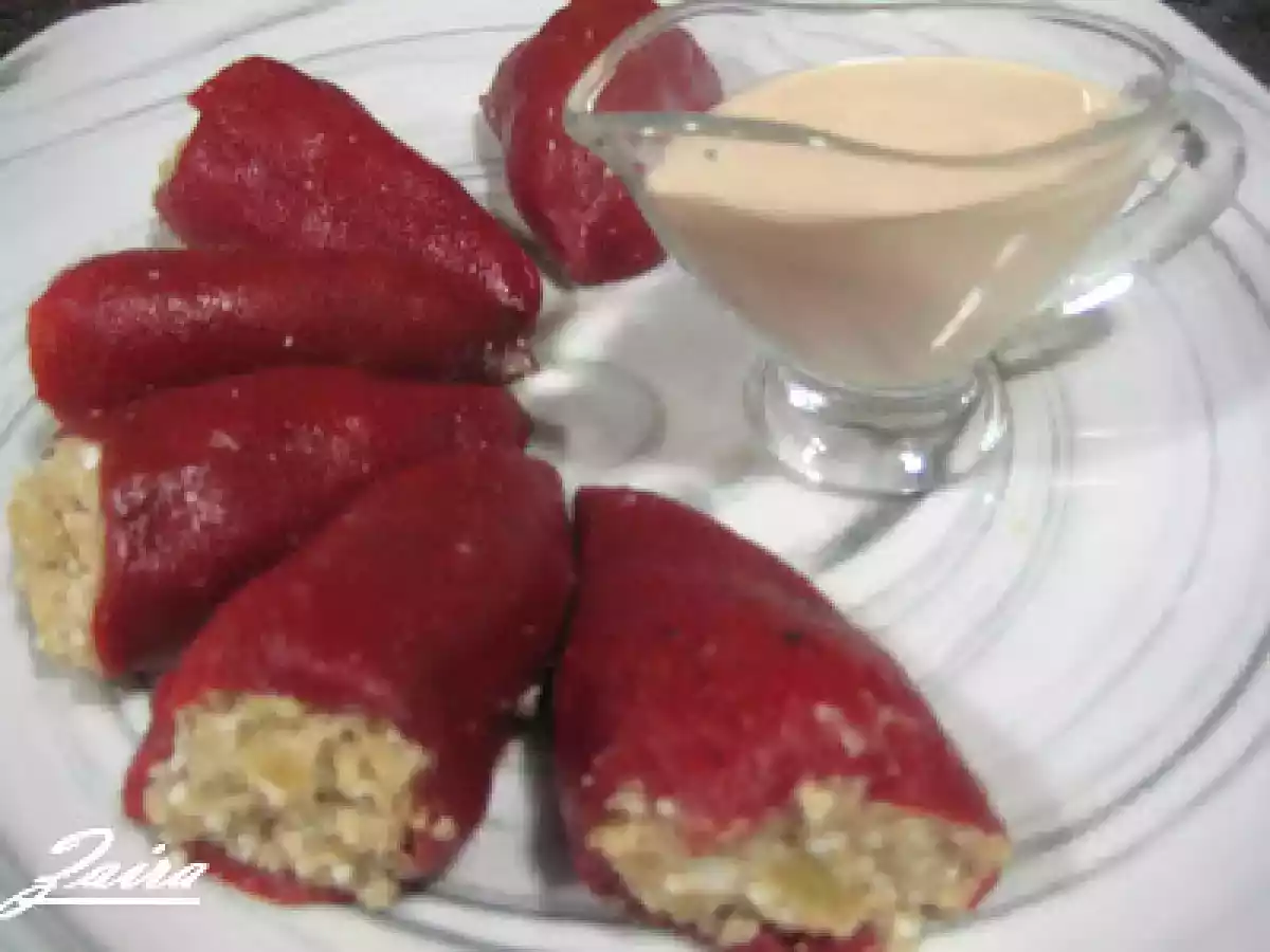 Pimientos del piquillo rellenos de bonito