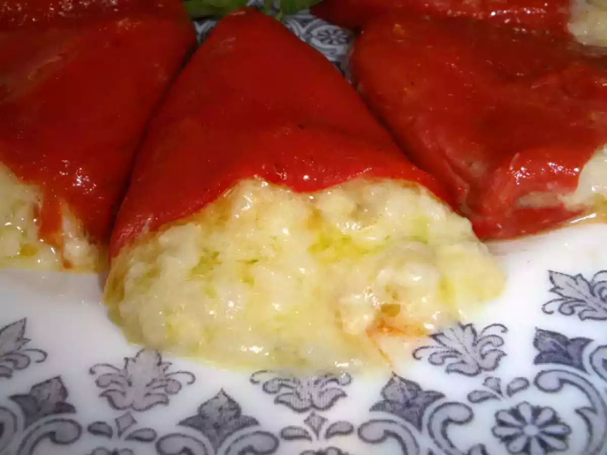 Pimientos del Piquillo rellenos de Brandada de bacalao - foto 2