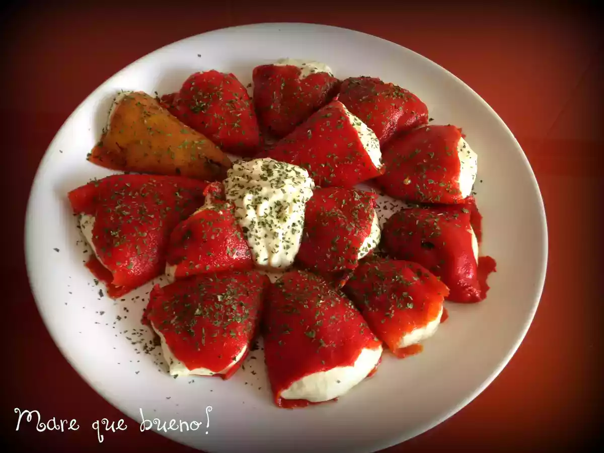 Pimientos del piquillo rellenos de brandada de bacalo