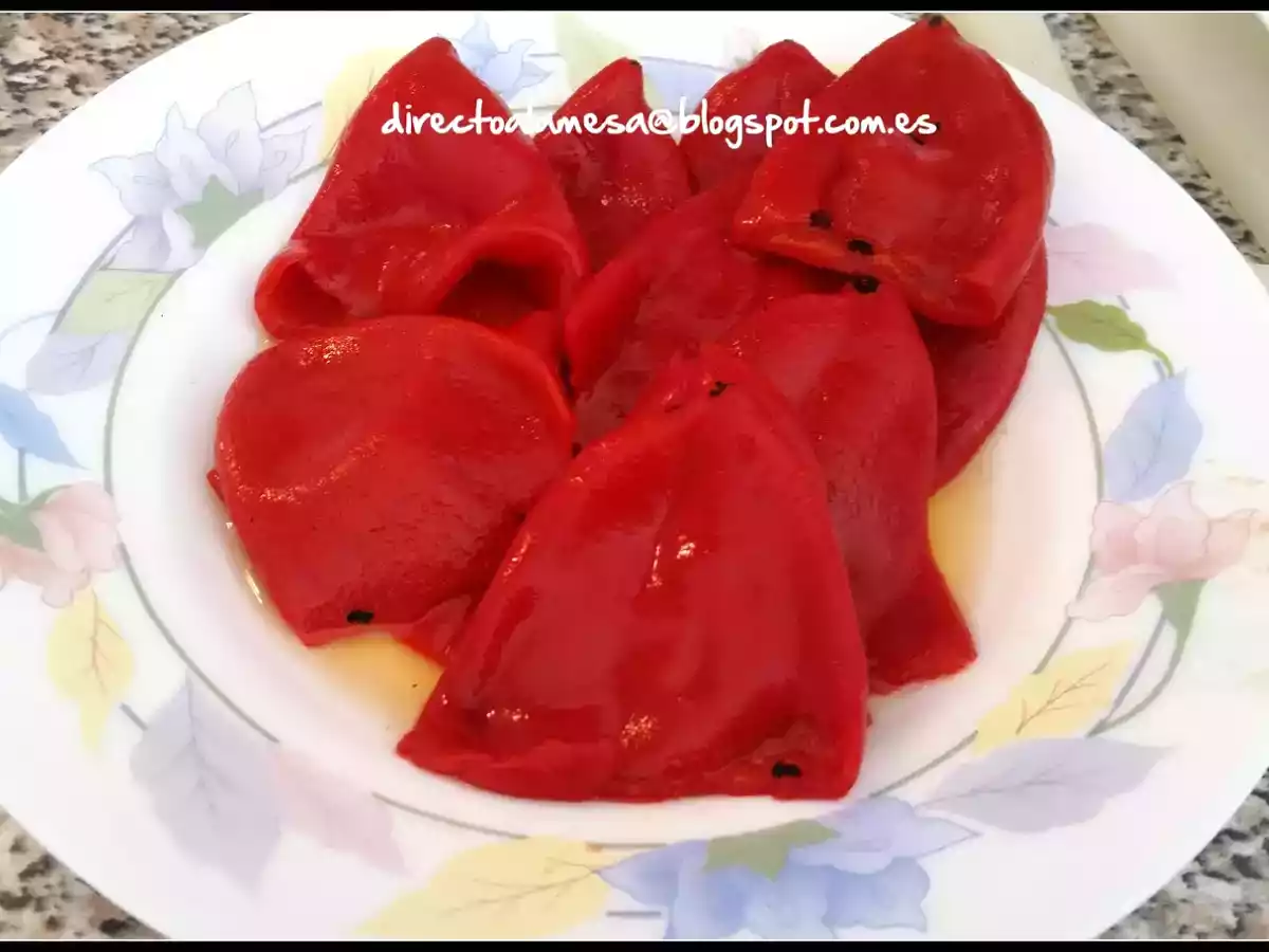 Pimientos del piquillo rellenos de carne y berenjena - foto 4