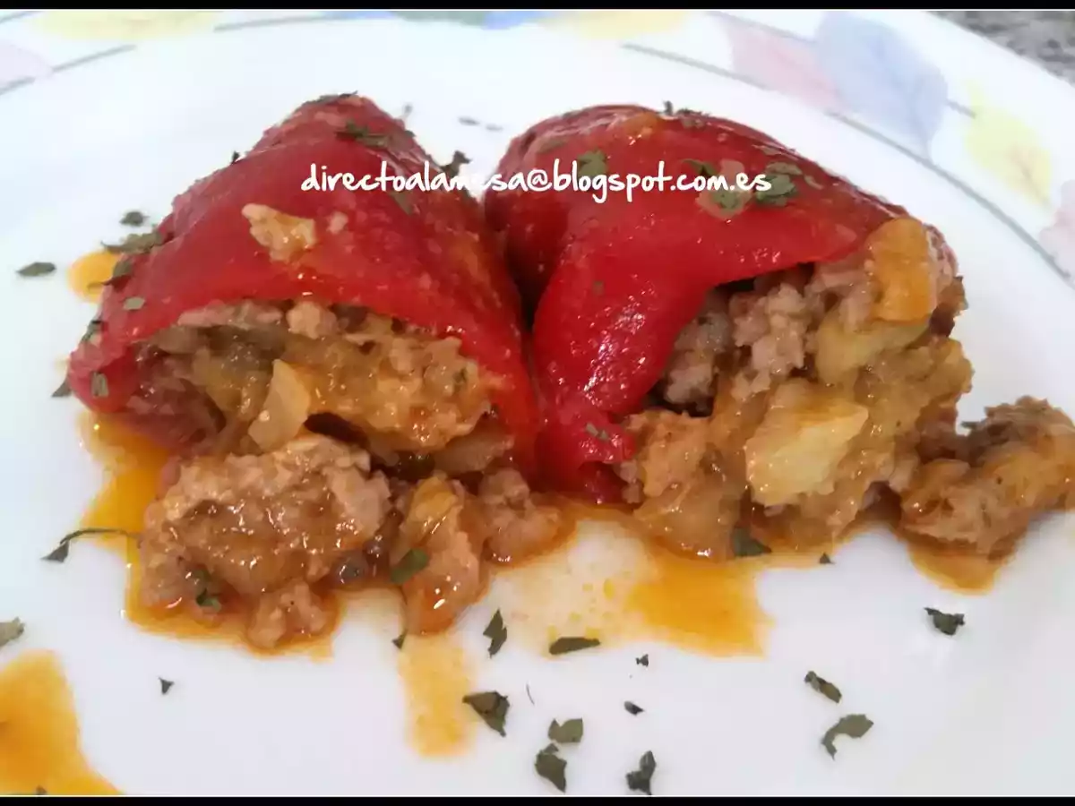 Pimientos del piquillo rellenos de carne y berenjena - foto 5