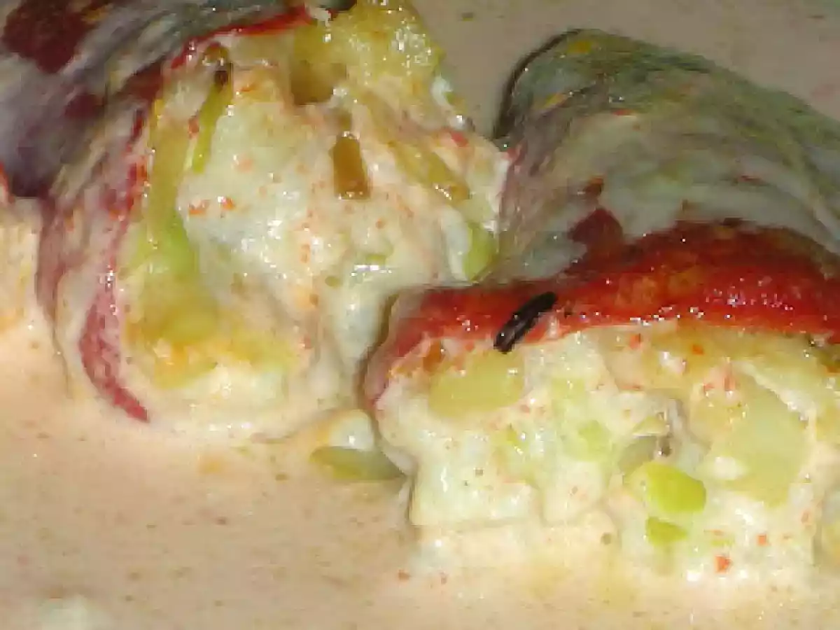 Pimientos del piquillo rellenos de merluza y puerros - foto 2