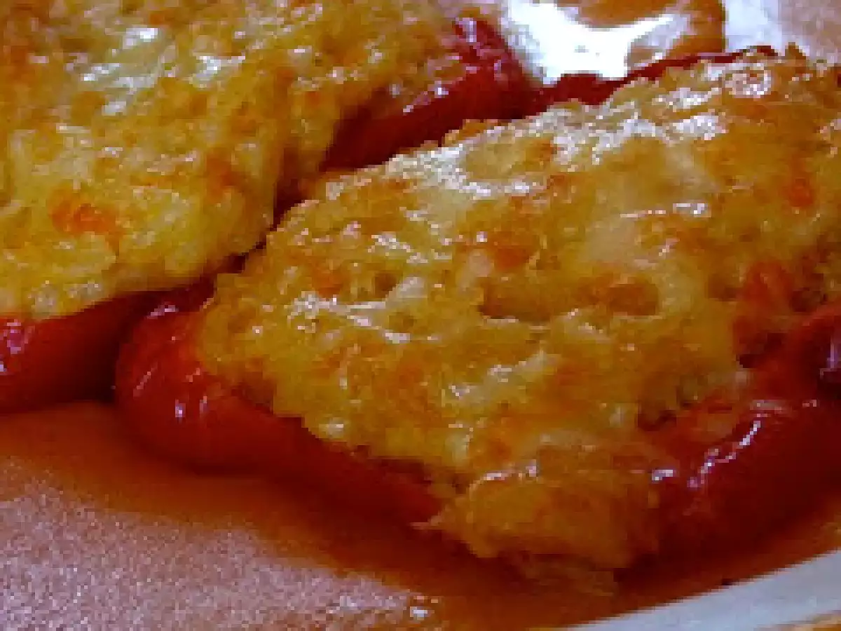 Pimientos rellenos de arroz basmati con crema de calabaza