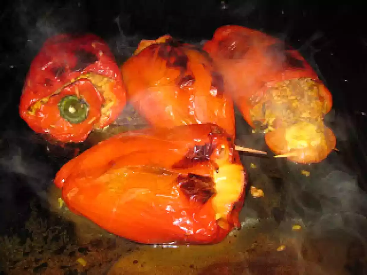 Pimientos rellenos de arroz y carne picada