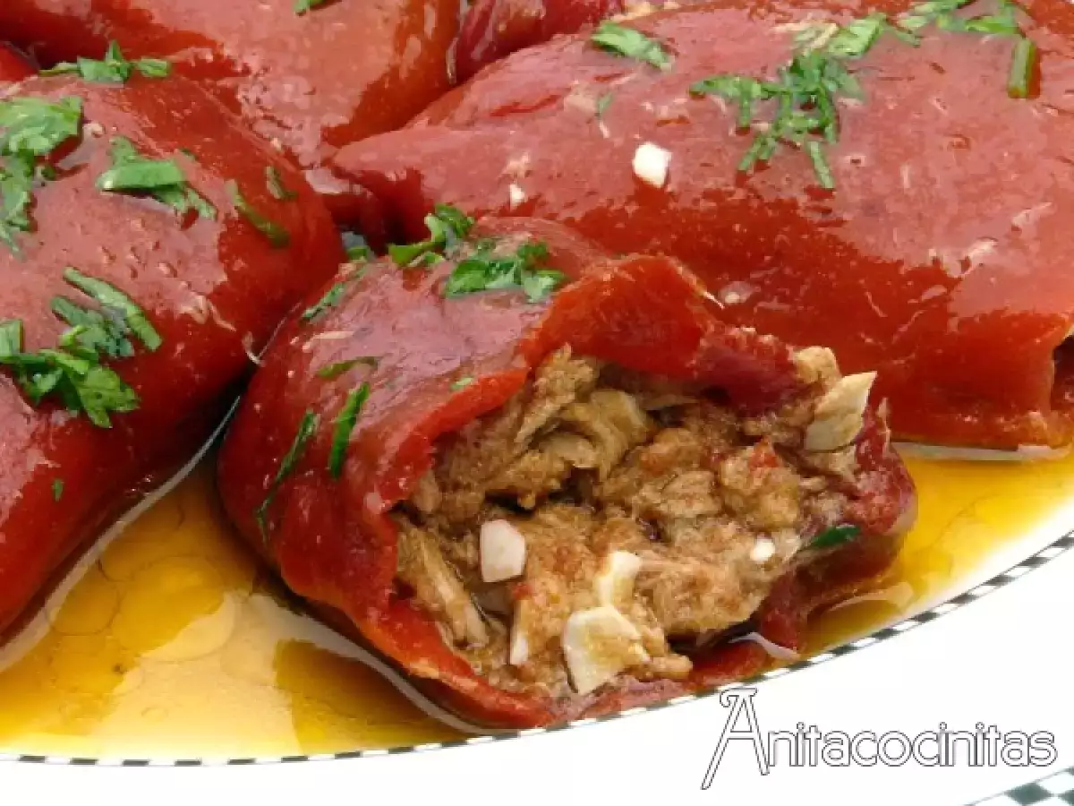 Pimientos rellenos de atún claro