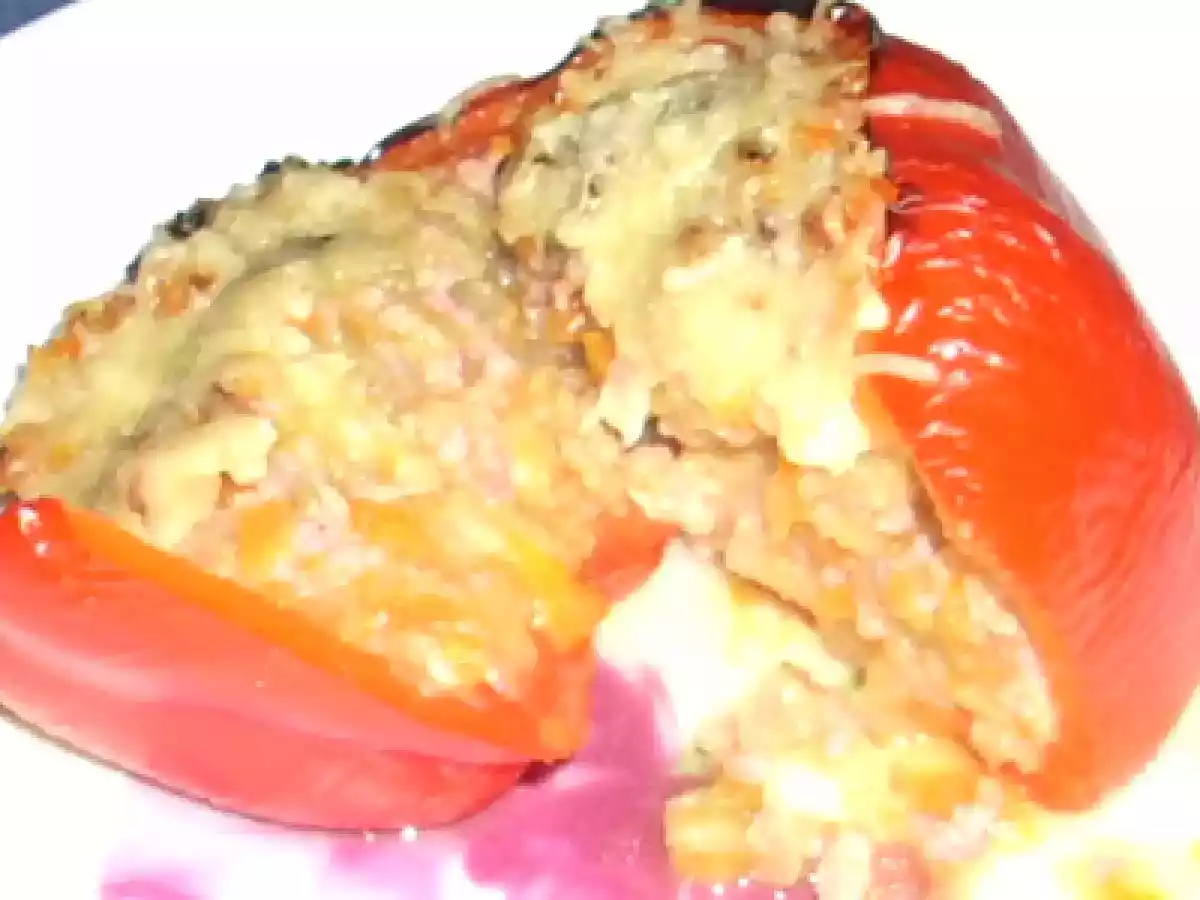 PIMIENTOS ROJOS RELLENOS DE VERDURA - foto 2