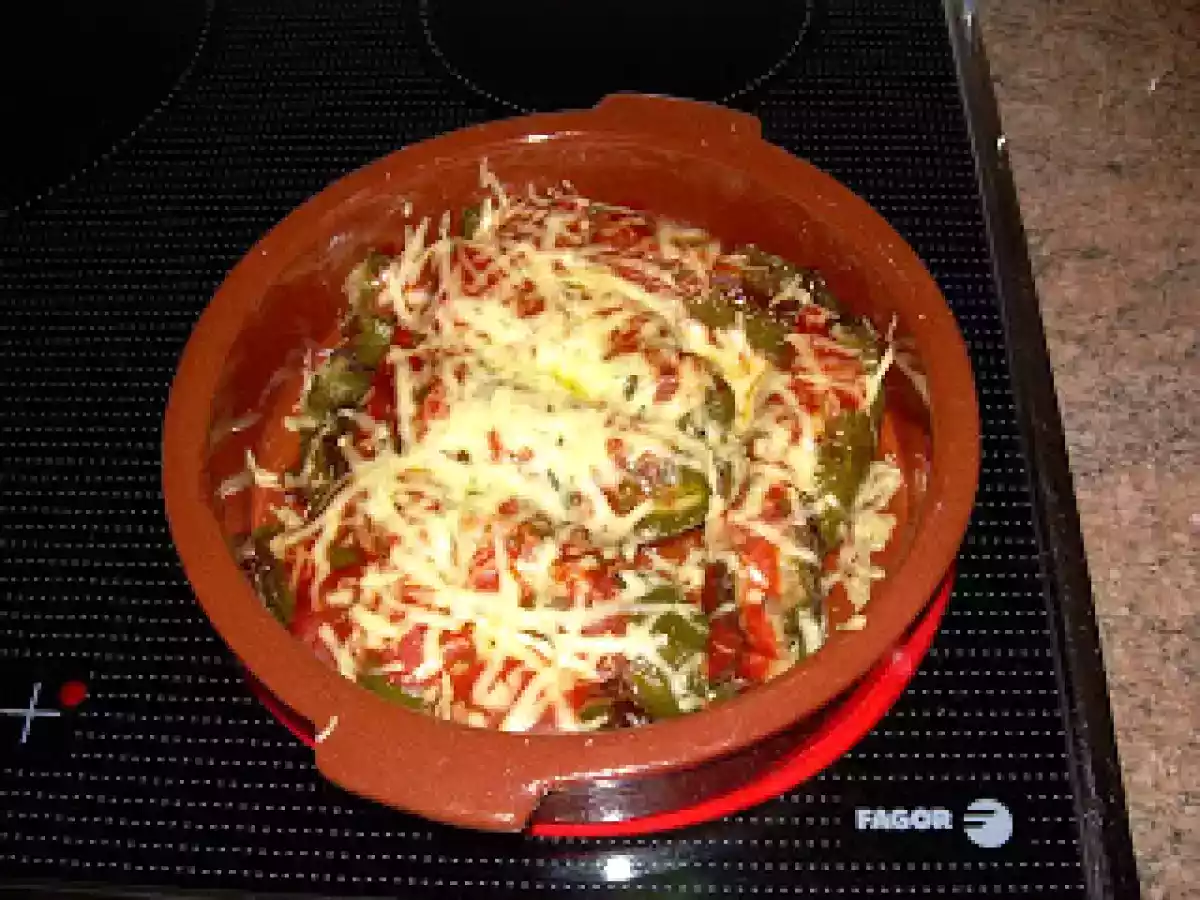 Pimientos verdes asados rellenos