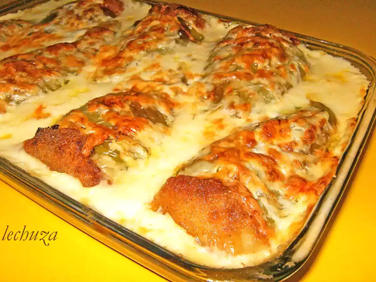 Pimientos verdes de arnoia rellenos