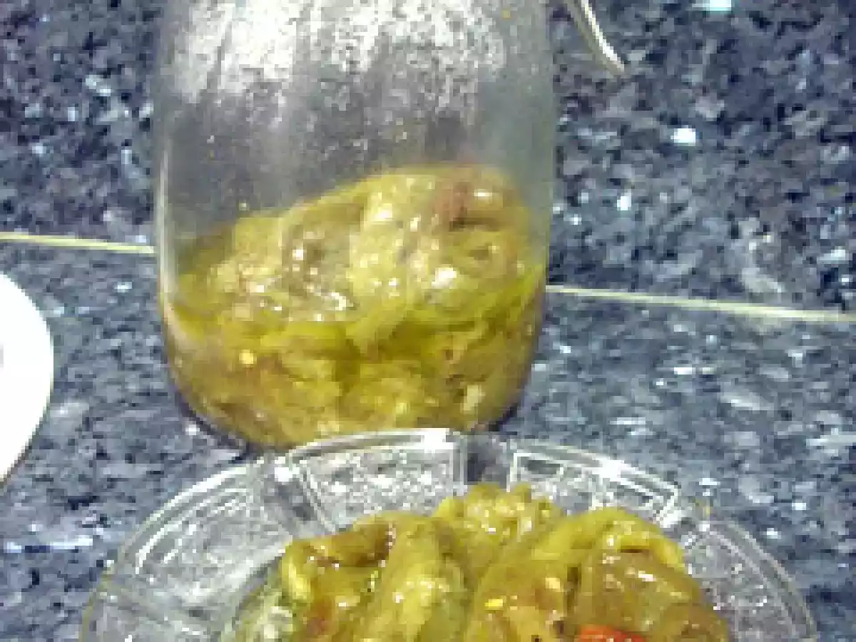 Pimientos verdes en conserva