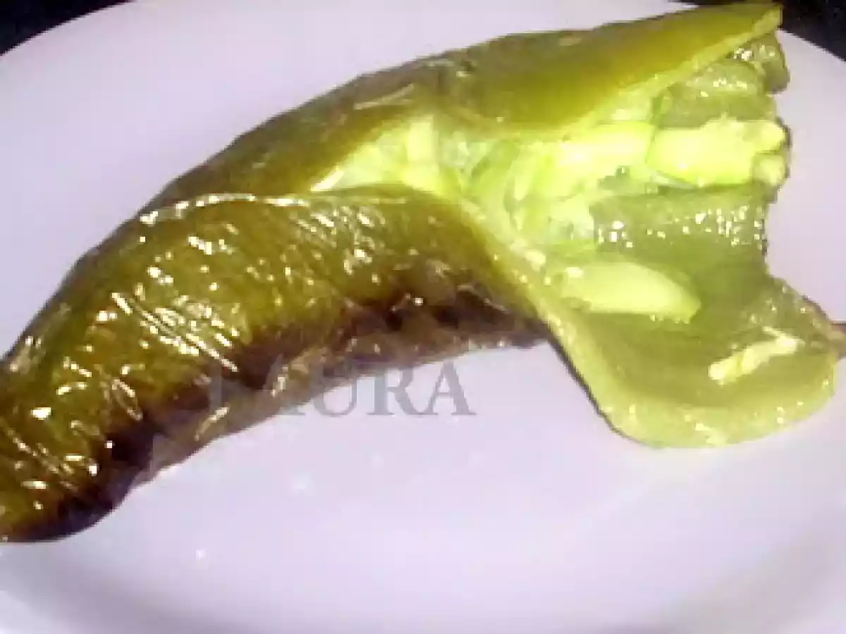 PIMIENTOS VERDES RELLENOS DE CALABACIN