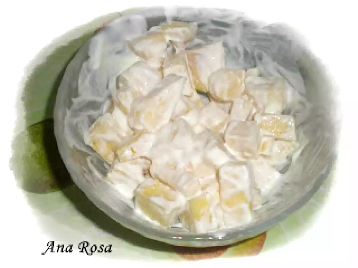 PIÑA Y MELOCOTON CON YOGUR GRIEGO