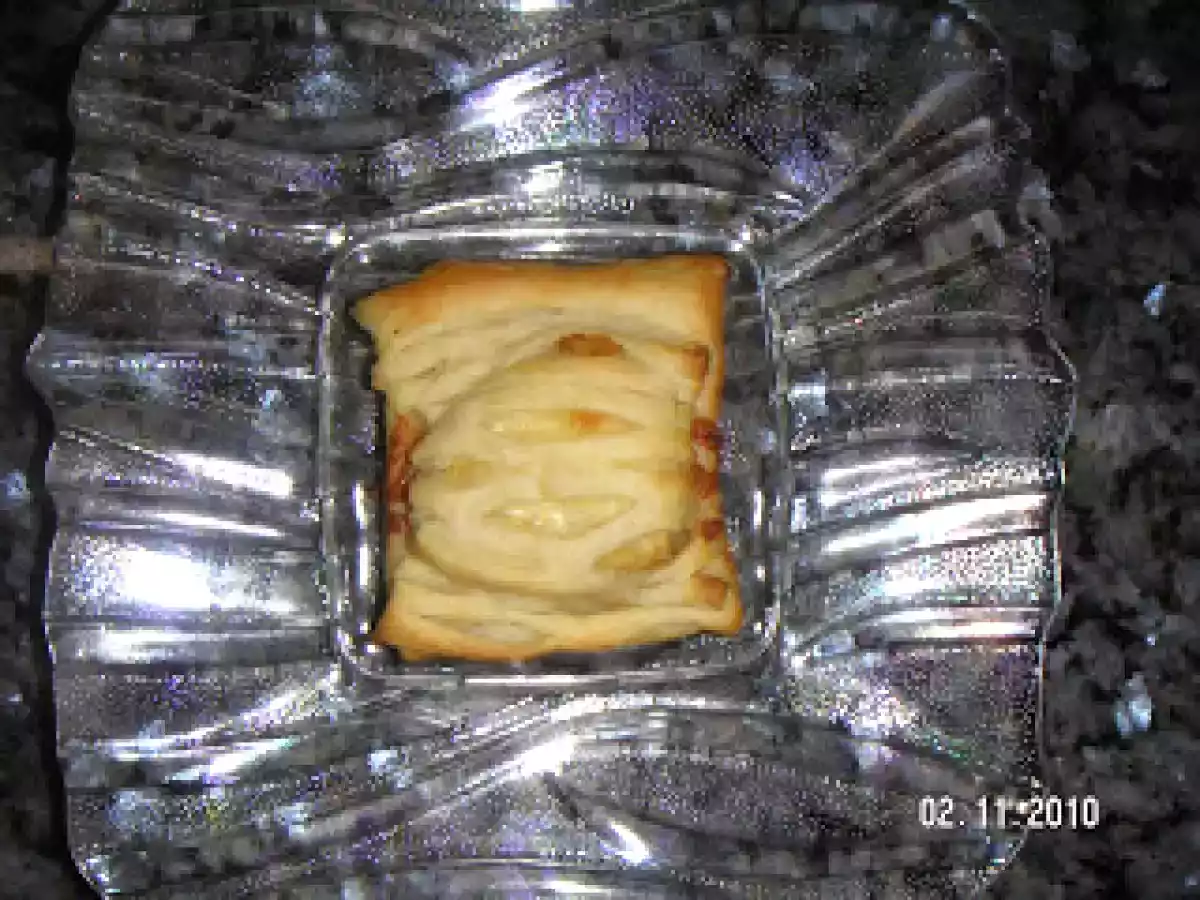 PINCHO DE TORTILLA CON HOJALDRE - foto 2