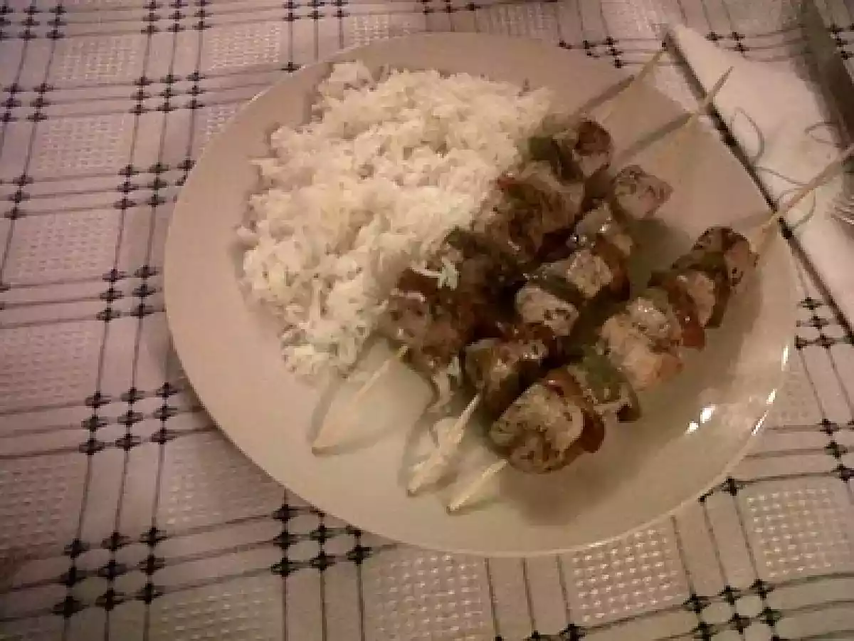 PINCHOS CON ARROZ BASMATI - foto 2