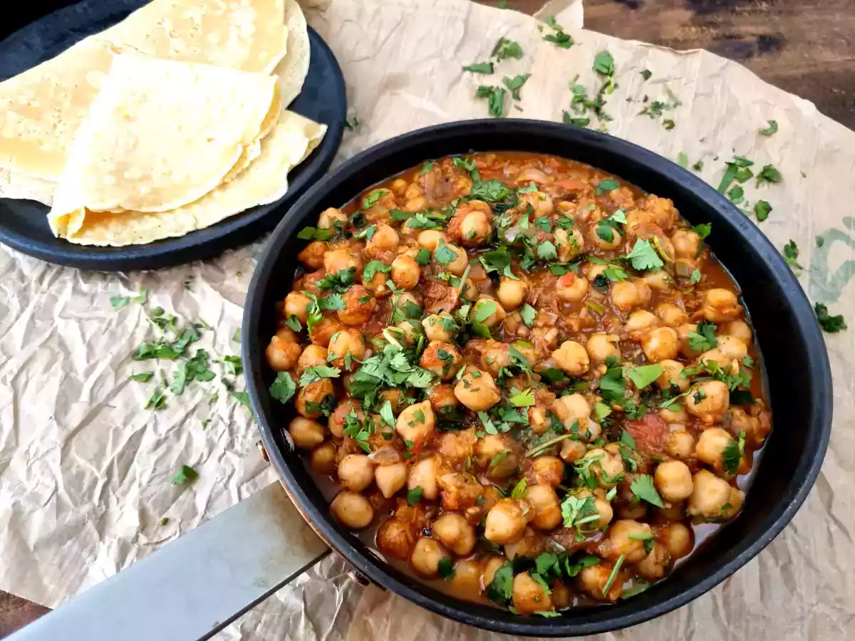 PINDI CHANA {curry de garbanzos}