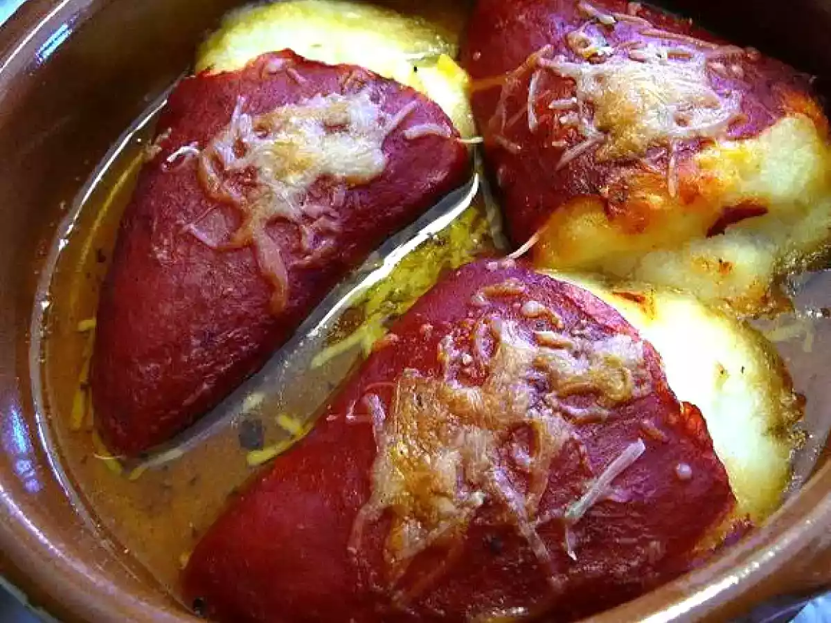Piquillos de Lodosa rellenos de brandada de bacalao y centolla